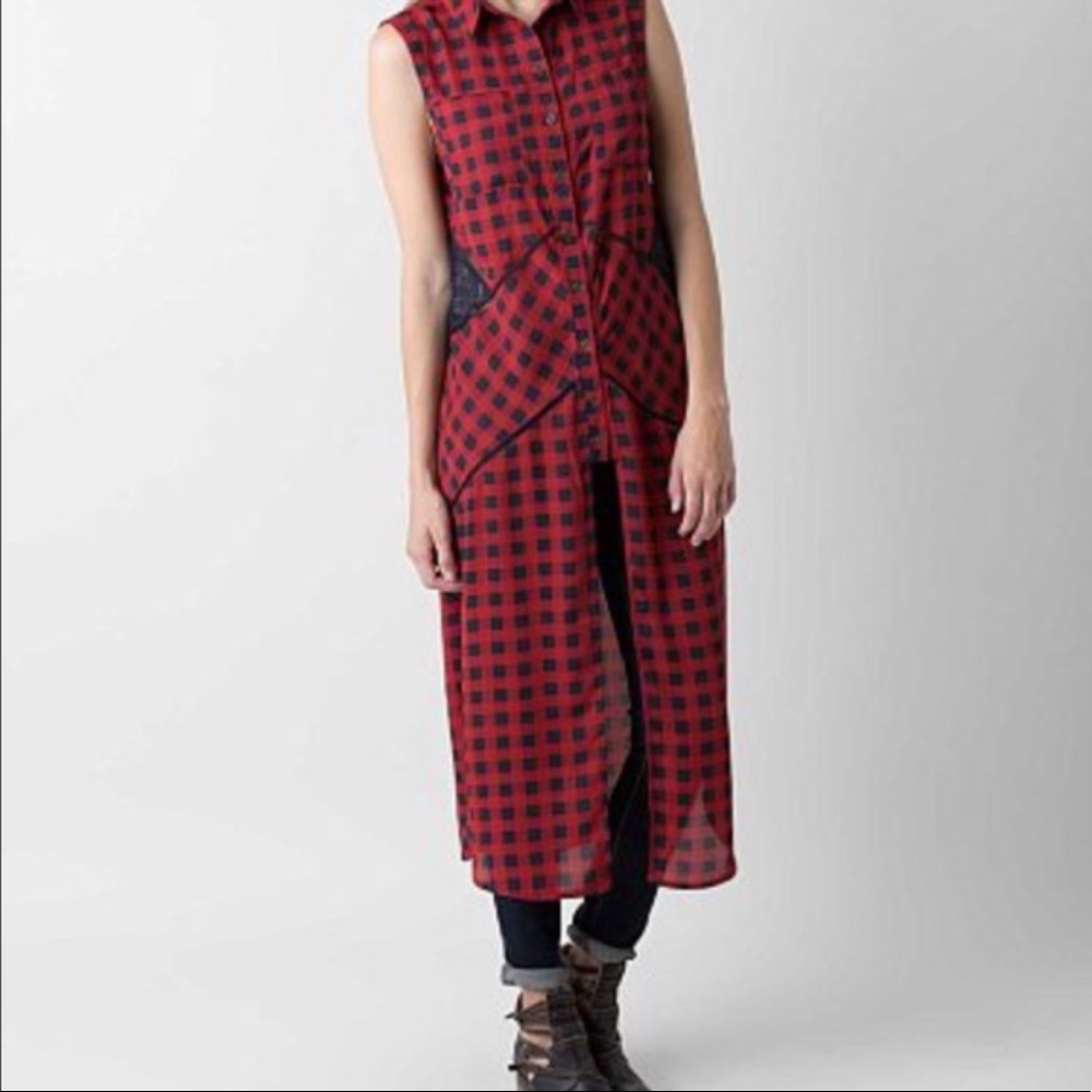 Coco + Jameson Buckle Red Buffalo Plaid Checkered Long Duster Lace eyelet trim
